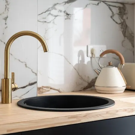 Charming Parisian Flat Near Eiffel Tower *