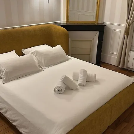 Charming Parisian Flat Near Eiffel Tower * Paryż