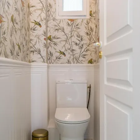 Appartement Charming Parisian Flat Near Eiffel Tower