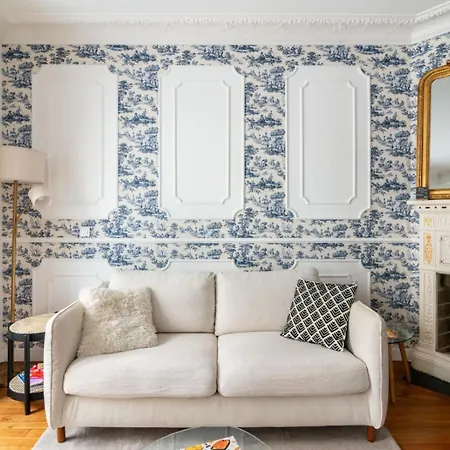 Charming Parisian Flat Near Eiffel Tower Apartment Paris