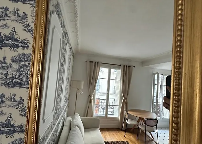 Charming Parisian Flat Near Eiffel Tower Paris