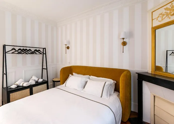 Charming Parisian Flat Near Eiffel Tower Paris