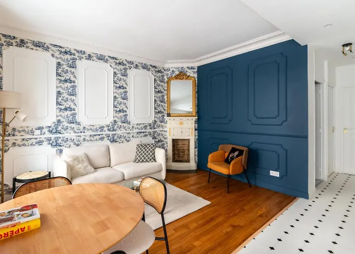 Charming Parisian Flat Near Eiffel Tower *