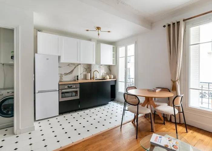 Charming Parisian Flat Near Eiffel Tower Paris