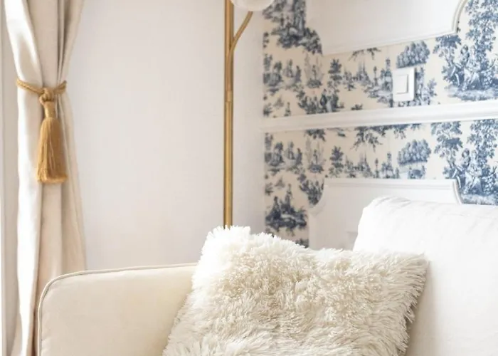 Charming Parisian Flat Near Eiffel Tower Lägenhet *