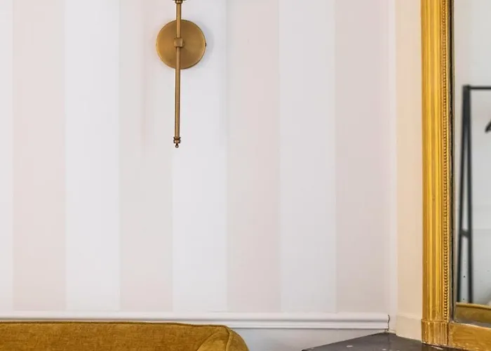 Charming Parisian Flat Near Eiffel Tower Paris